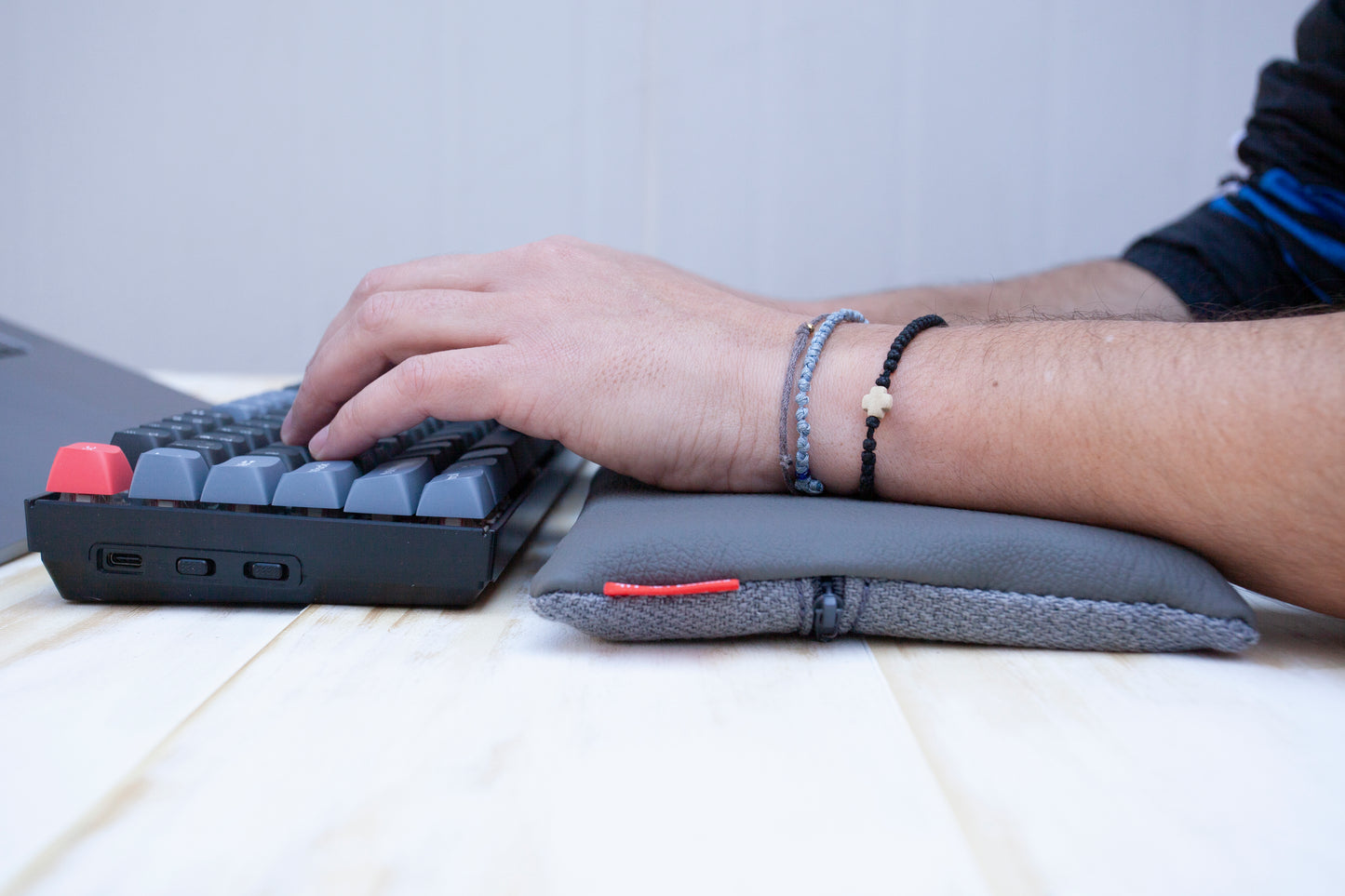 Typing wrist rest cushion, standard